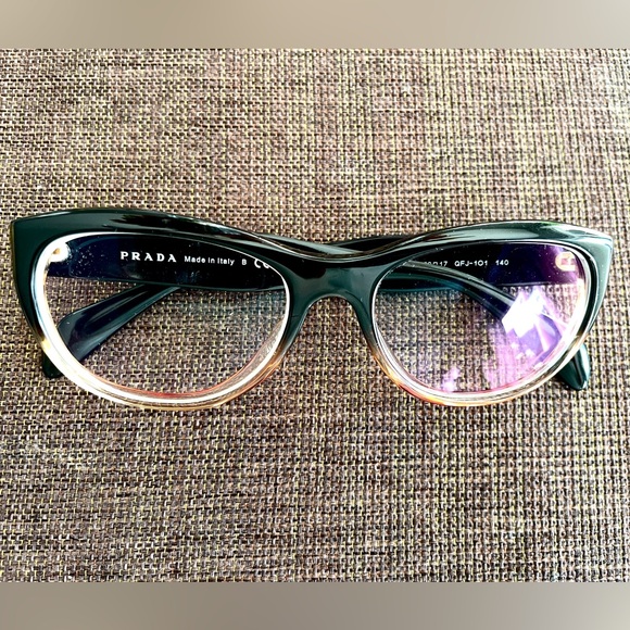 Prada Eyewear - Picture 4 of 7